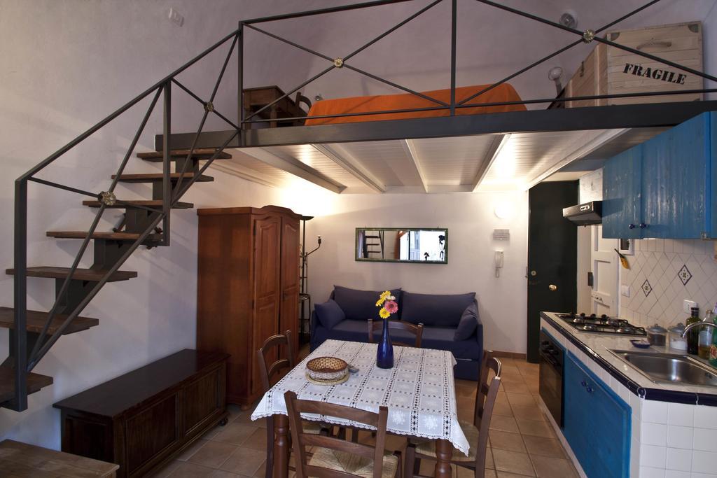 4Roomsrelax カターニア 部屋 写真