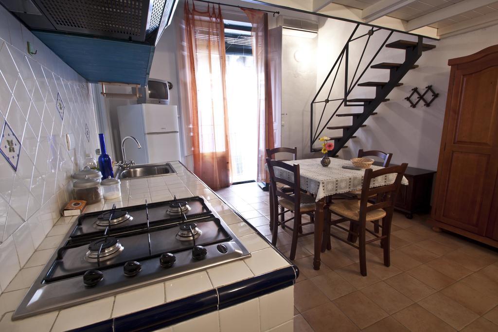 4Roomsrelax カターニア 部屋 写真